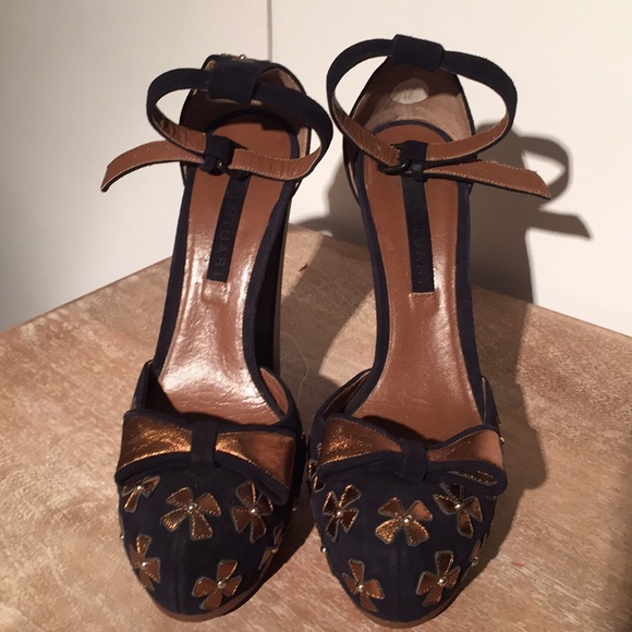 Jill Stuart Shoes - Navy Maryjane heels / just reduced